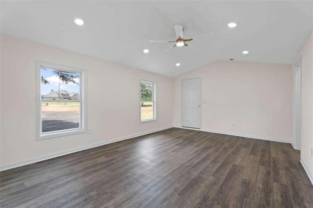 289 Singley Drive, Locust Grove, GA 30248