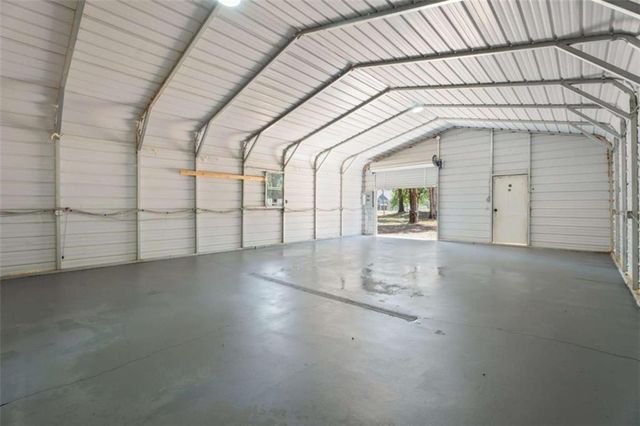289 Singley Drive, Locust Grove, GA 30248