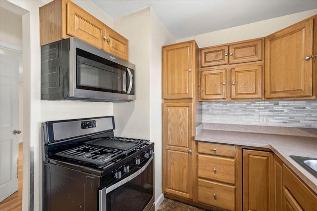 12418 W Fairmont AVENUE, Butler, WI 53007