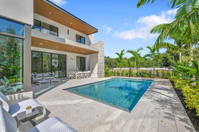16709 Mosaic Place, Delray Beach, FL 33446
