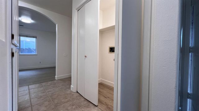 2701 Mozart Dr, Modesto, CA 95358