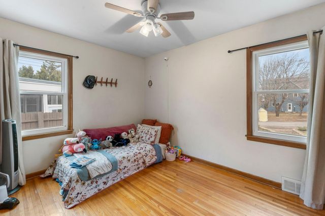 1673 Craig Place, Saint Paul, MN 55119