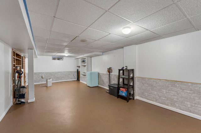 1673 Craig Place, Saint Paul, MN 55119