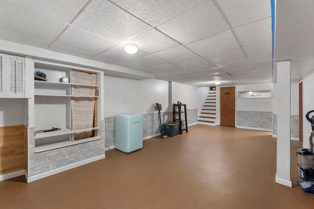 1673 Craig Place, Saint Paul, MN 55119