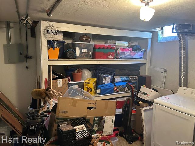 34820 Valleyview Drive C5, Sterling Heights, MI 48312