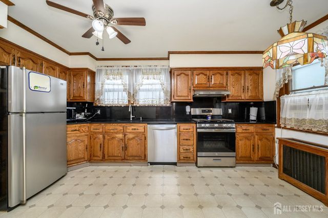 938 Ray Avenue, Union Twp, NJ 07083