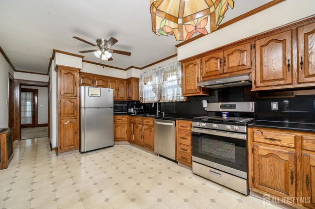 938 Ray Avenue, Union Twp, NJ 07083