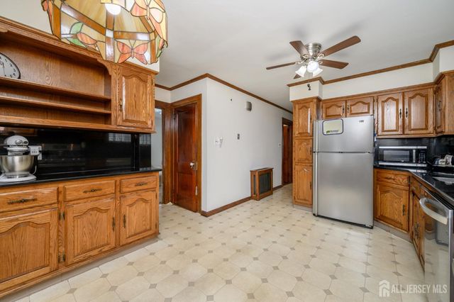 938 Ray Avenue, Union Twp, NJ 07083