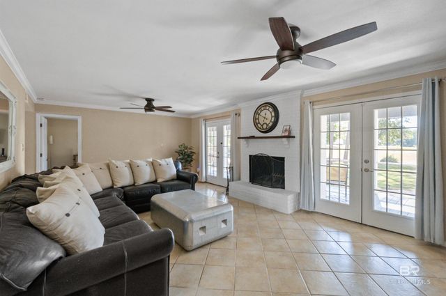 437 Wedgewood Drive, Gulf Shores, AL 36542
