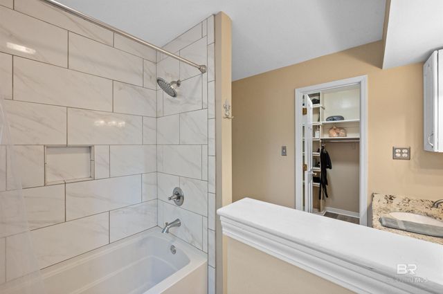 437 Wedgewood Drive, Gulf Shores, AL 36542