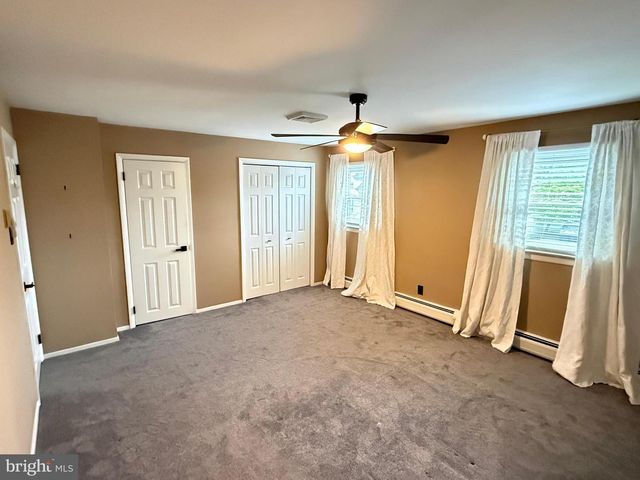 9319 MARSDEN ST, Philadelphia, PA 19114