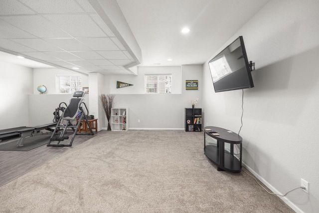 9423 33rd STREET, Franklin, WI 53132