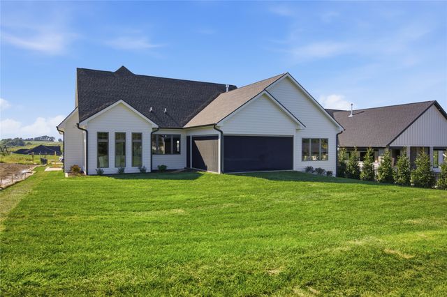 2724 Wakonda Drive, Norwalk, IA 50211