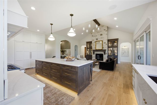 2724 Wakonda Drive, Norwalk, IA 50211