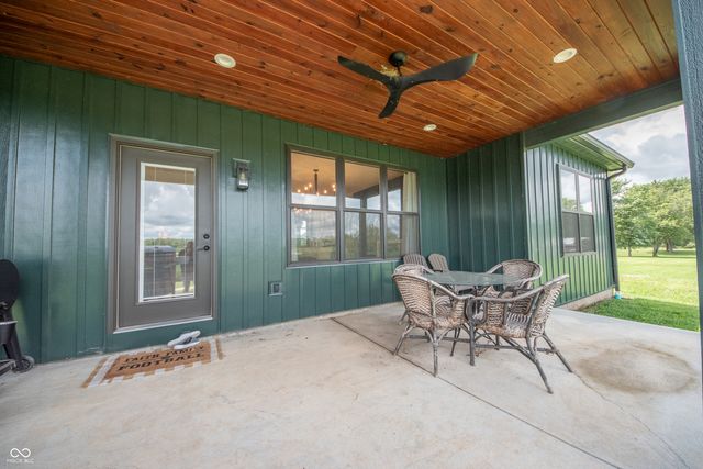 9500 E 600 S, Elizabethtown, IN 47232