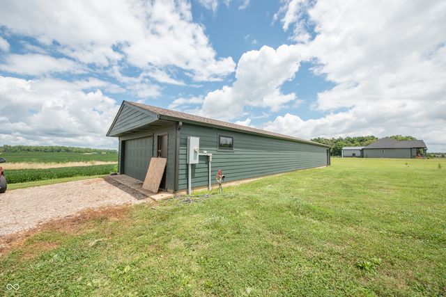 9500 E 600 S, Elizabethtown, IN 47232