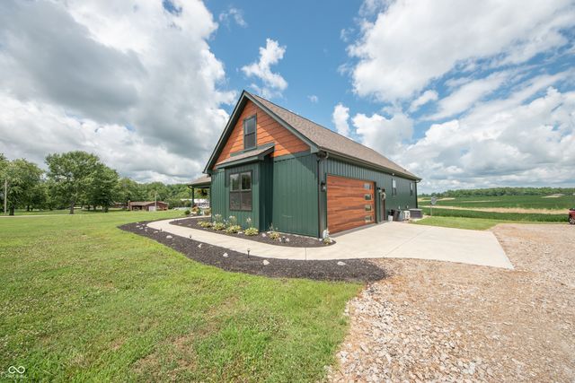 9500 E 600 S, Elizabethtown, IN 47232