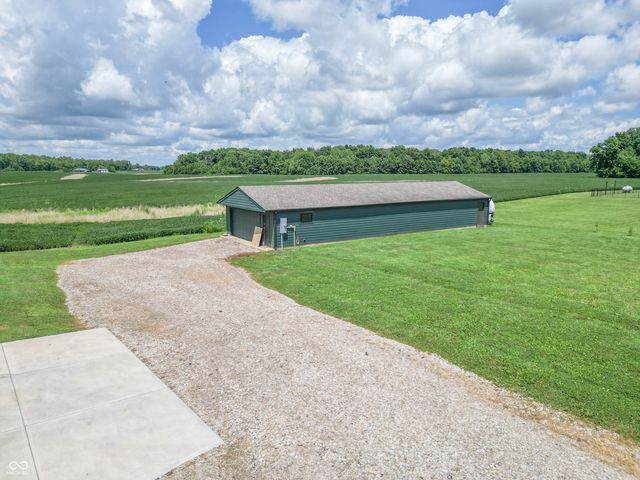 9500 E 600 S, Elizabethtown, IN 47232