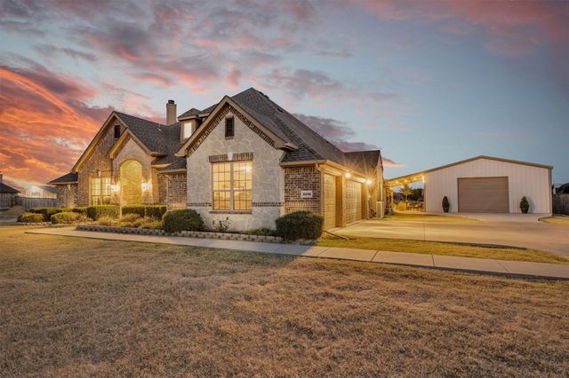 2231 Riverside Drive, Kaufman, TX 75142