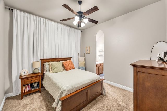 2231 Riverside Drive, Kaufman, TX 75142