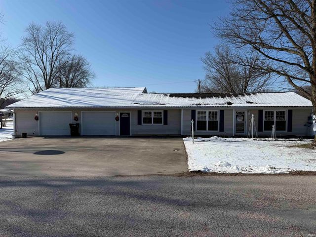 1905 E Schulze Road, Vincennes, IN 47591