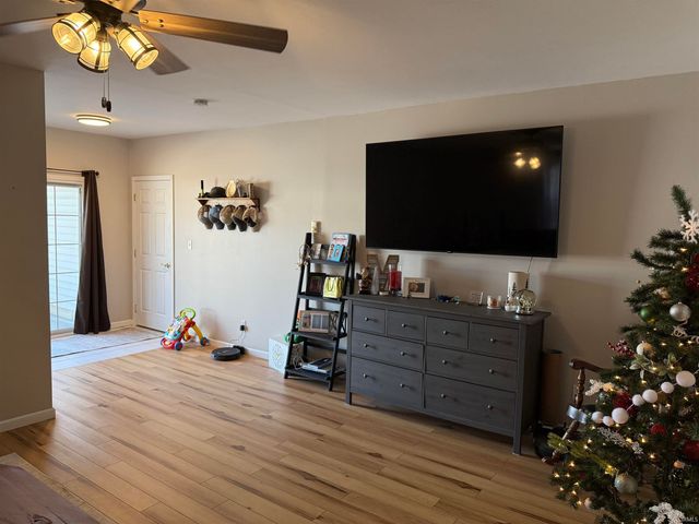 1905 E Schulze Road, Vincennes, IN 47591