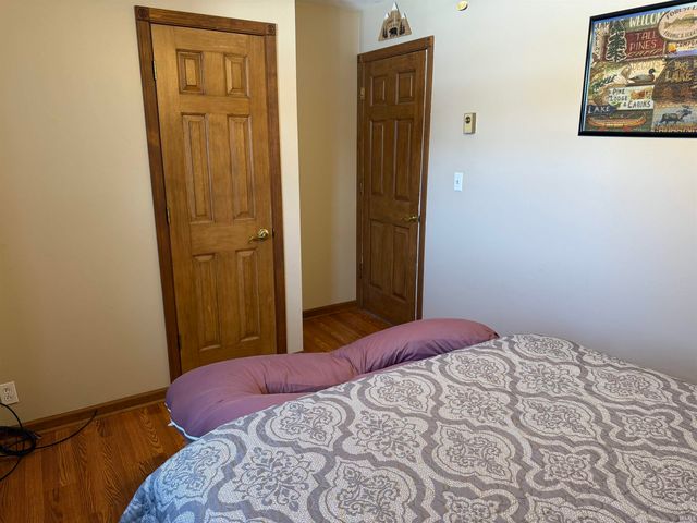 1905 E Schulze Road, Vincennes, IN 47591