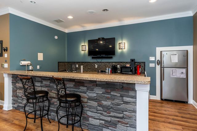 750 Shaker Drive 1016, Lexington, KY 40504