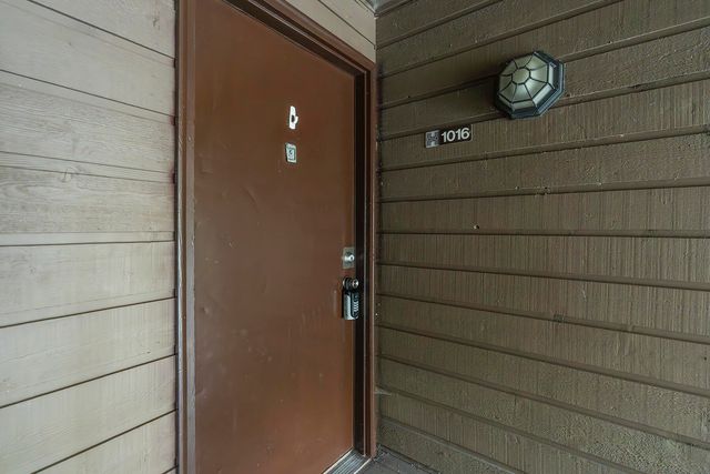 750 Shaker Drive 1016, Lexington, KY 40504