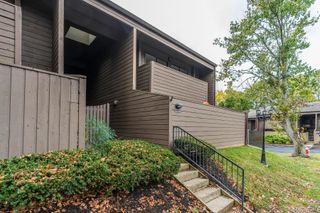 750 Shaker Drive 1016, Lexington, KY 40504
