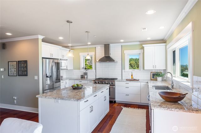1124 Lake Washington Boulevard S, Seattle, WA 98144