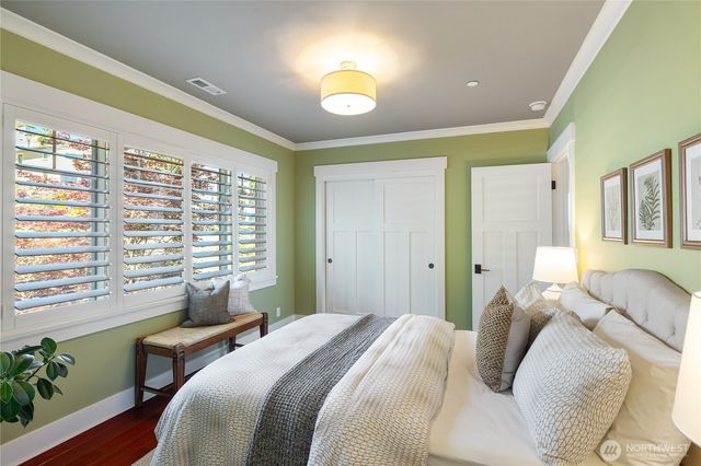 1124 Lake Washington Boulevard S, Seattle, WA 98144
