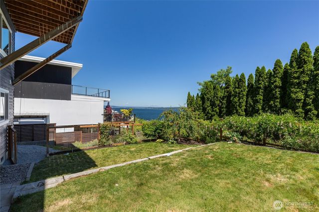 1124 Lake Washington Boulevard S, Seattle, WA 98144