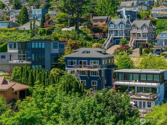 1124 Lake Washington Boulevard S, Seattle, WA 98144