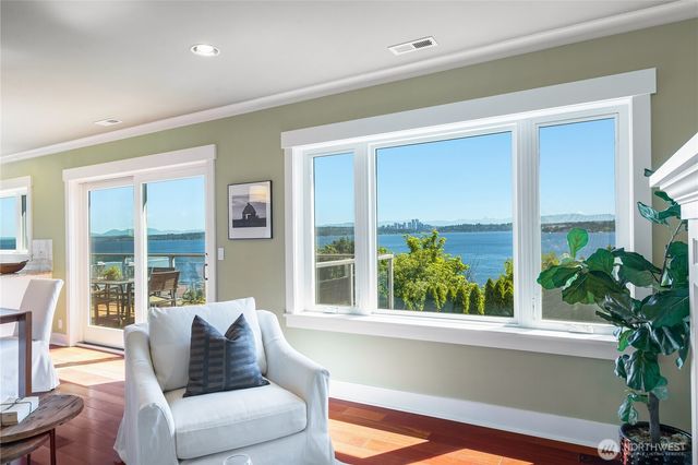 1124 Lake Washington Boulevard S, Seattle, WA 98144