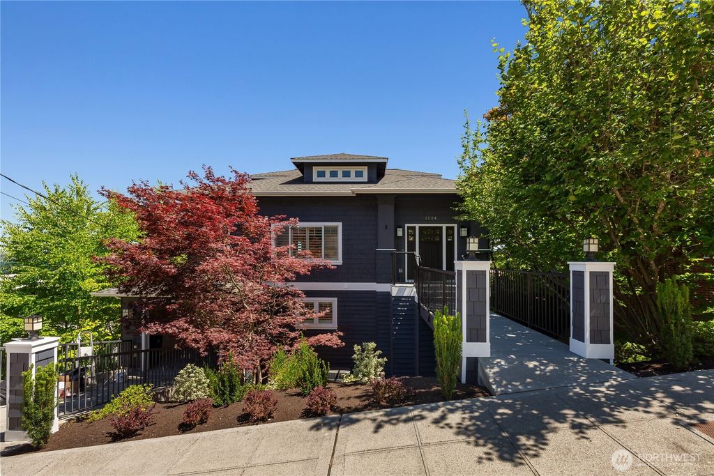 1124 Lake Washington Boulevard S, Seattle, WA 98144
