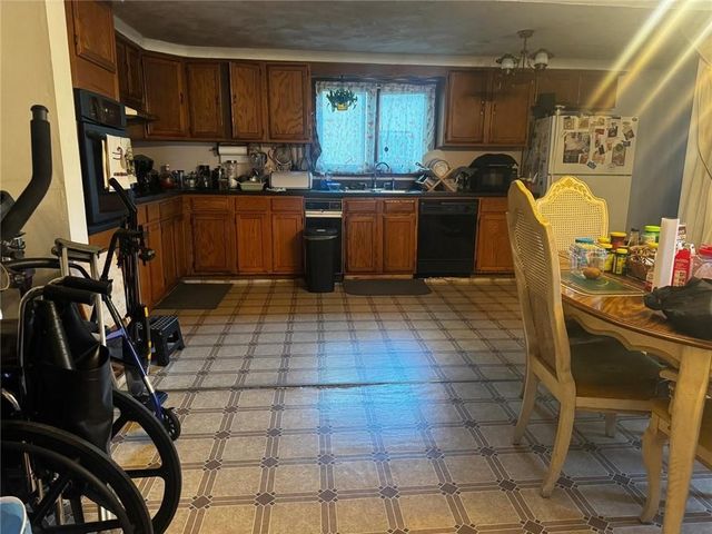 73 Benedict Street, Providence, RI 02907