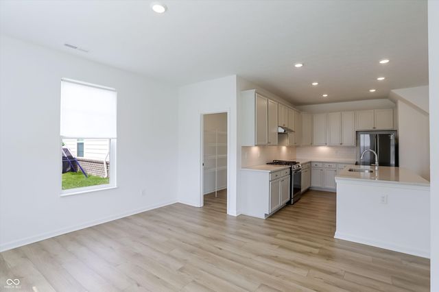 489 Grenada Knoll, Westfield, IN 46074