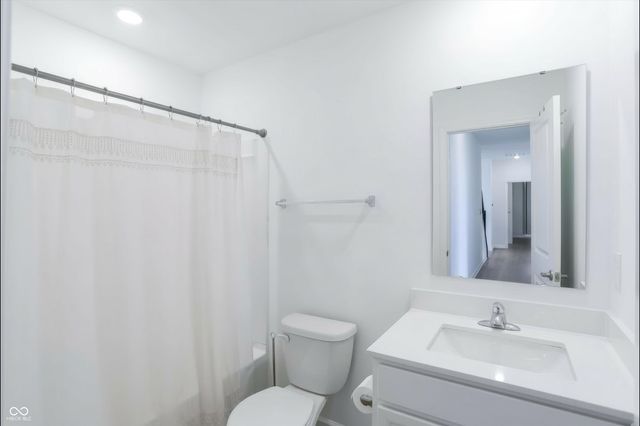 489 Grenada Knoll, Westfield, IN 46074