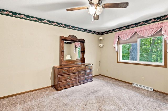 117 Manor COURT, Slinger, WI 53086