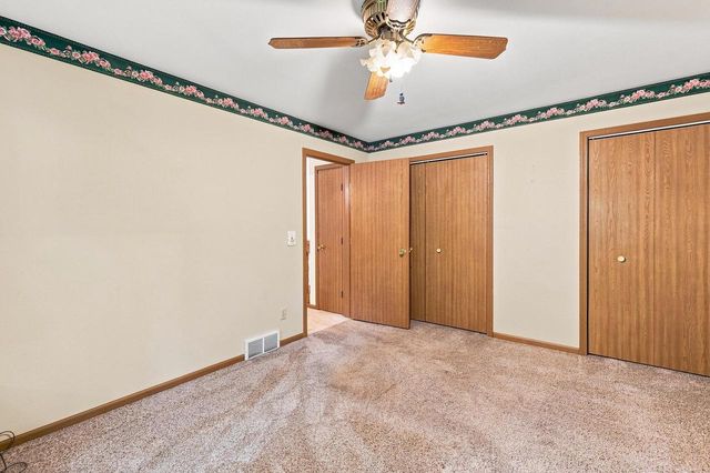 117 Manor COURT, Slinger, WI 53086