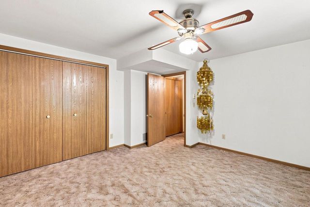 117 Manor COURT, Slinger, WI 53086