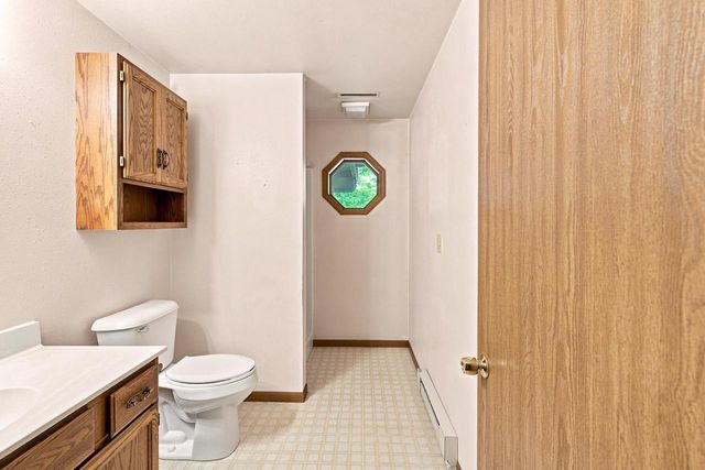 117 Manor COURT, Slinger, WI 53086