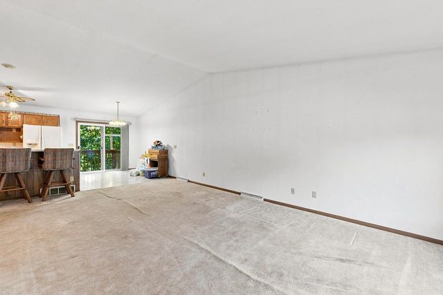 117 Manor COURT, Slinger, WI 53086