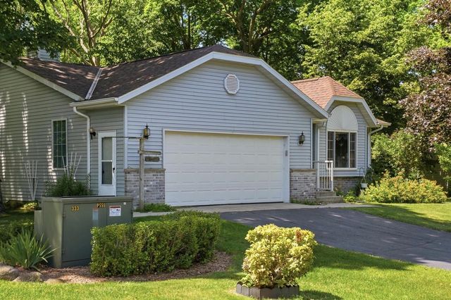 117 Manor COURT, Slinger, WI 53086