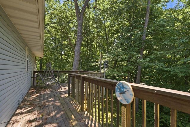 117 Manor COURT, Slinger, WI 53086
