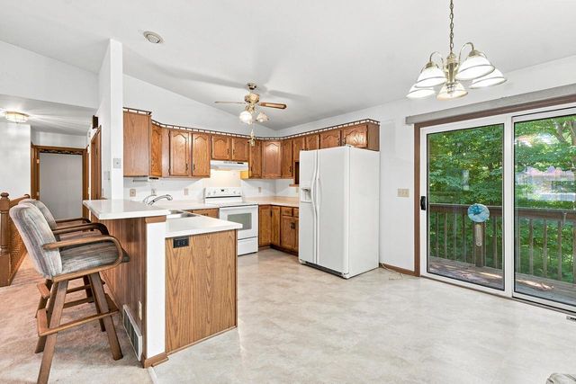 117 Manor COURT, Slinger, WI 53086
