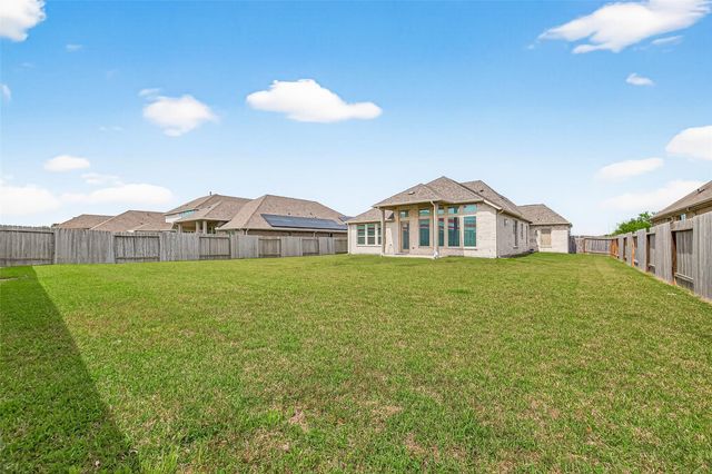 19226 Bluewater Terrace Drive, Manvel, TX 77578