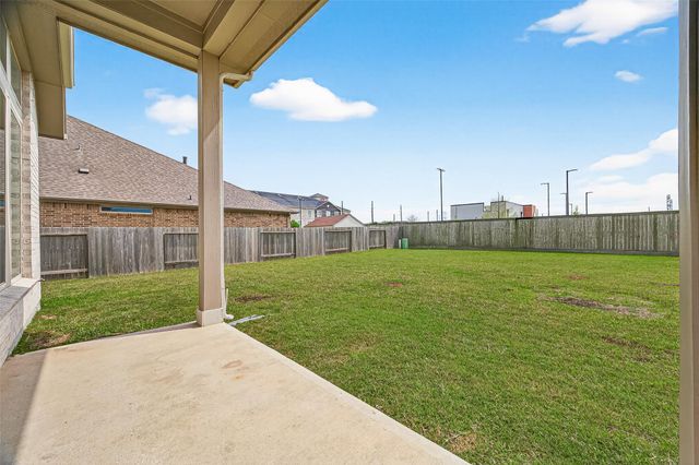 19226 Bluewater Terrace Drive, Manvel, TX 77578