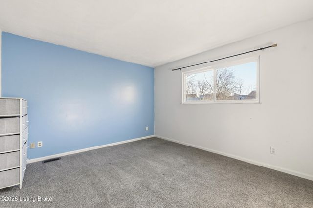 6310 Park Rd, Crestwood, KY 40014